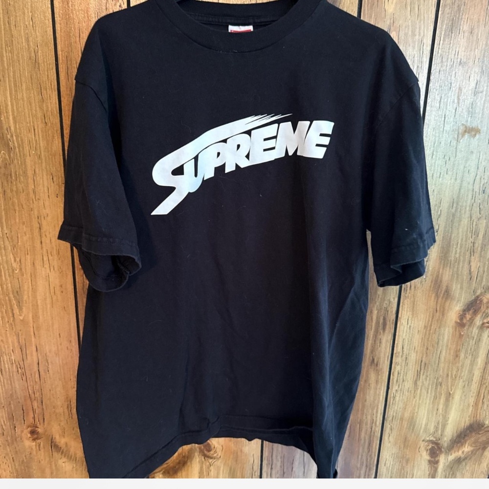 Supreme Mont Black Tee Size M